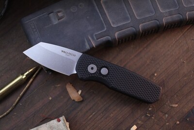 Pro-Tech Runt 5 1.94” Reverse Tanto Auto Buttonlock Folder / Textured Black Aluminum / Stonewashed Magnacut
