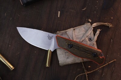 Benchmade Hidden Canyon Hunter  2.8&quot; Fixed Blade / Richlite / Stonewashed S90V ( Pre Owned )