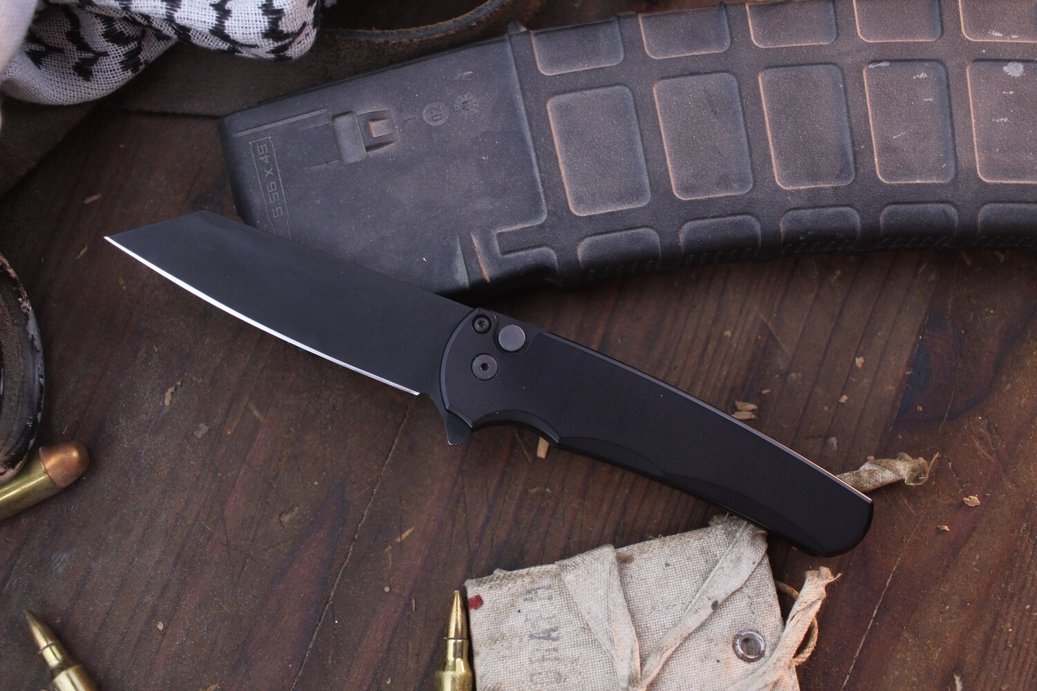 Pro-Tech Malibu 3.3&quot; Reverse Tanto Plunge Lock Flipper / Black Aluminum / Black DLC 20CV ( Pre Owned )