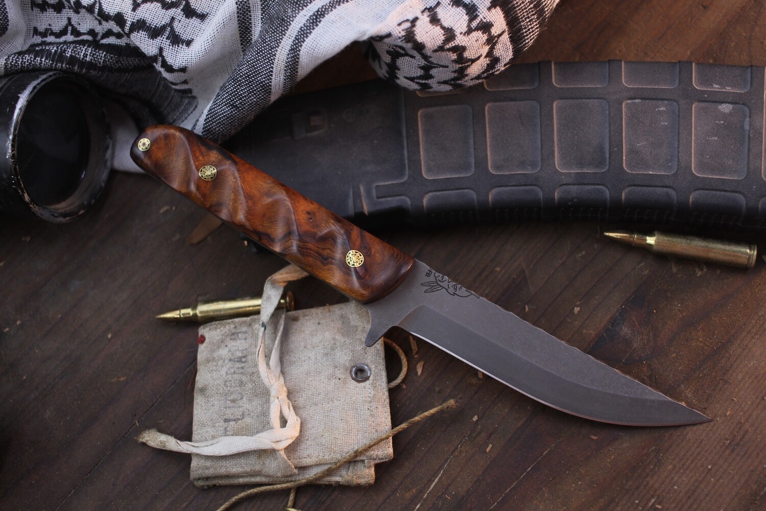 Half Face Blade Kwaiken FC 4.25&quot; Fixed Blade / Desert Ironwood / Acid Washed MagnaCut