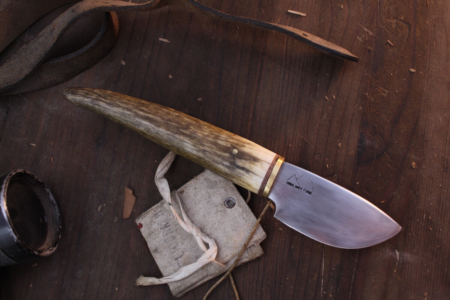 Highlands Forge 3.5&quot; Fixed Blade Skinner / Moose Antler Tine / Satin Forged 1095