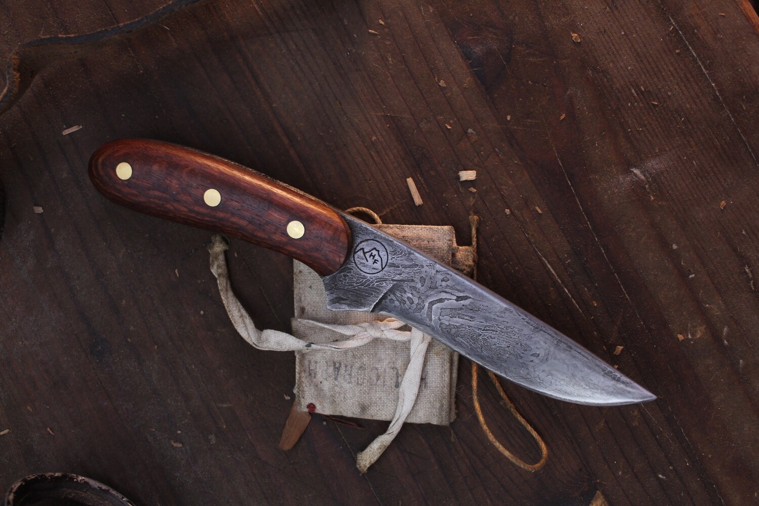 Highlands Forge 5&quot; Fixed Blade Hunter / Lacewood / Alaskan Forged Damascus