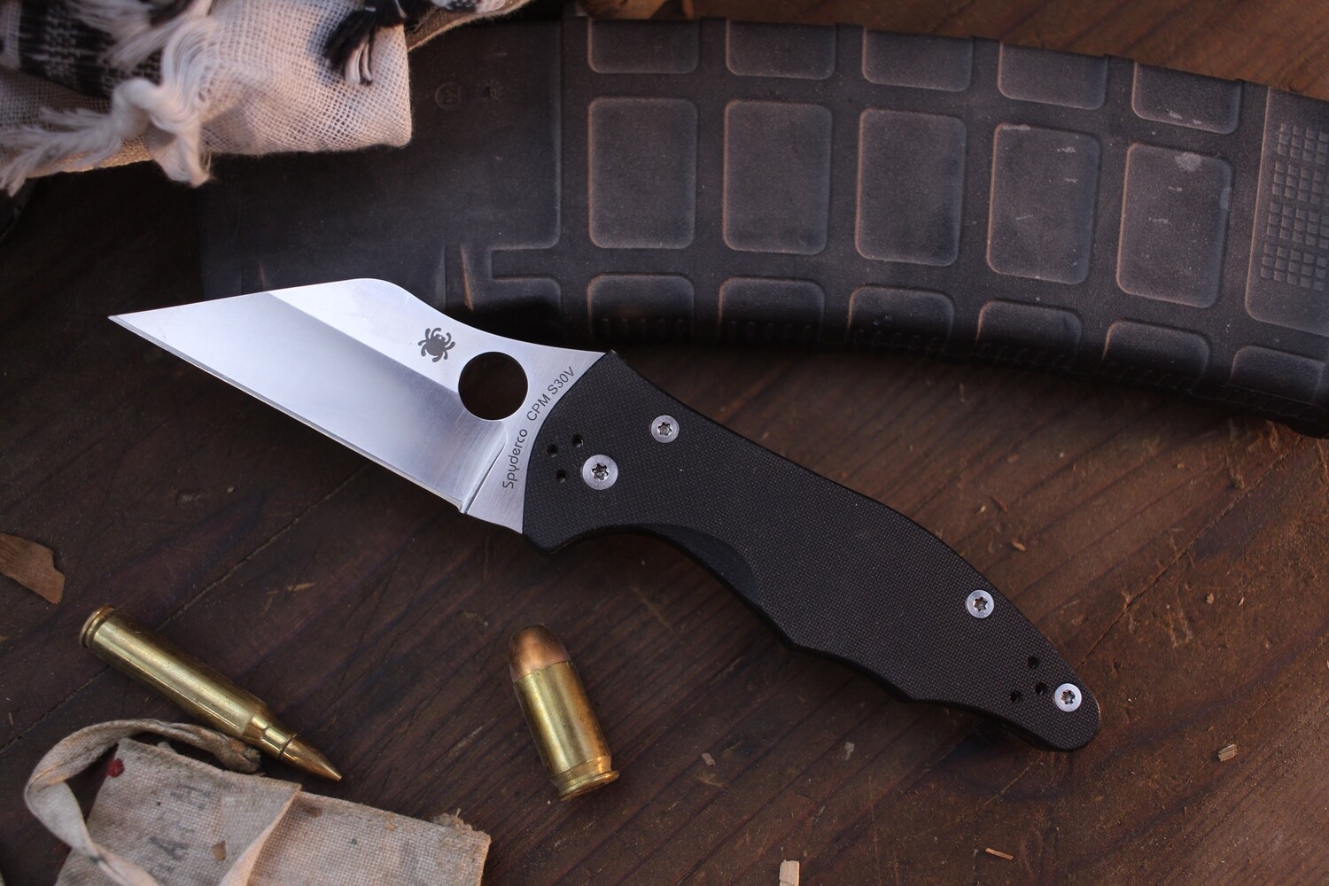 Spyderco Yojimbo 2 3.125&quot; Linerlock Foler / Black G-10 / Satin S30V ( Pre Owned )