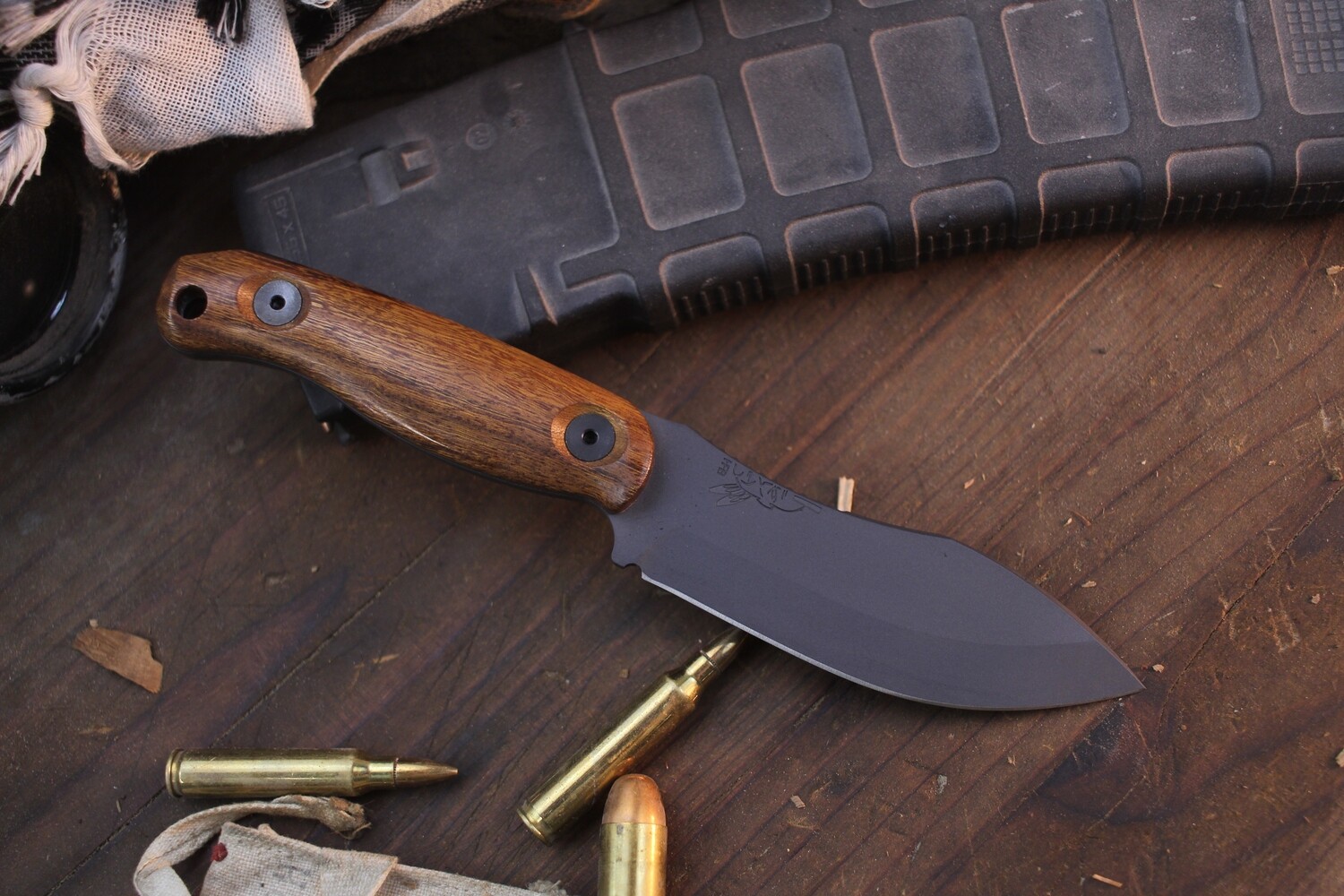 Half Face Blade Skinner Jr. 3.75&quot; Fixed Blade / Desert Ironwood / Grey Cerakote MagnaCut