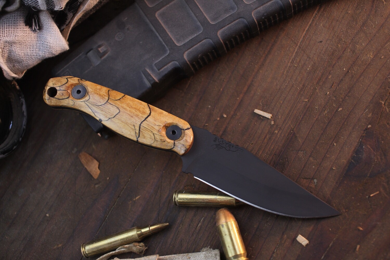 Half Face Blade Featherlight 3.35” Fixed Blade / Spalted Tamarind / Black Cerakote MagnaCut