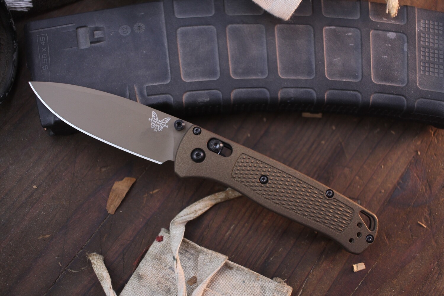 Benchmade NK Custom Bugout 3.24&quot; AXIS Lock Folder / Burnt Bronze Grivory / FDE S30V