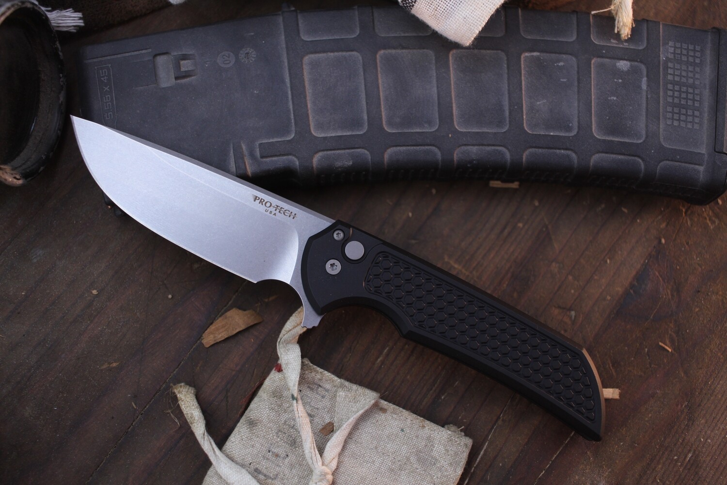 Pro-Tech Mordax 3.625&quot; Drop Point Plunge Lock Flipper / Black Honeycomb Aluminum / Stonewashed CPM-Magnacut