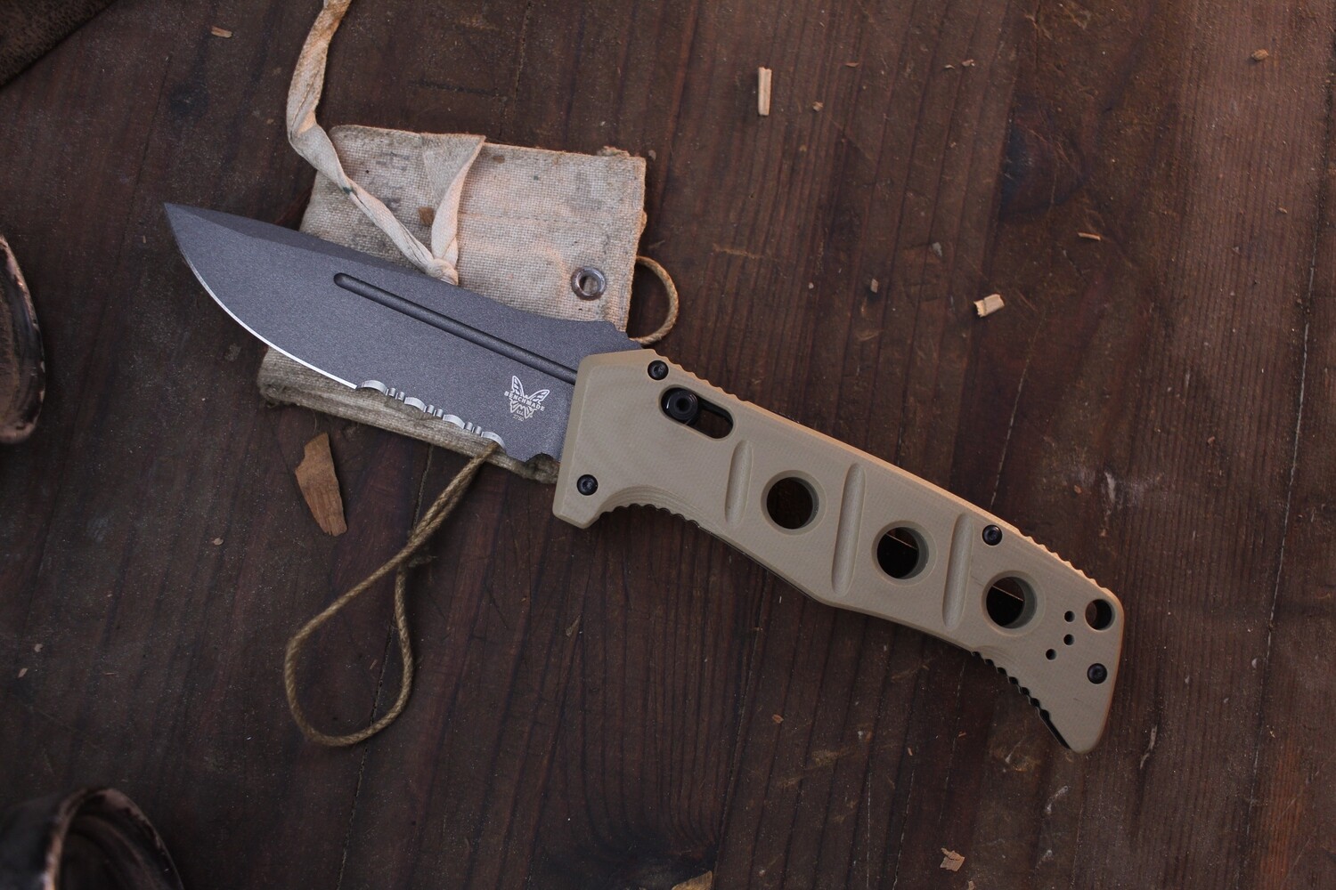 Benchmade Prototype Adamas 3.8&quot; Automatic AXIS Lock Folder / Desert Tan G-10 / Gray Serrated Cru-Wear