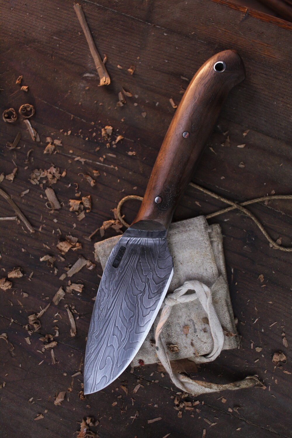 Mark Couch 3.25&quot; Moose  Skinner / Walnut / Alaskan Forged Damascus