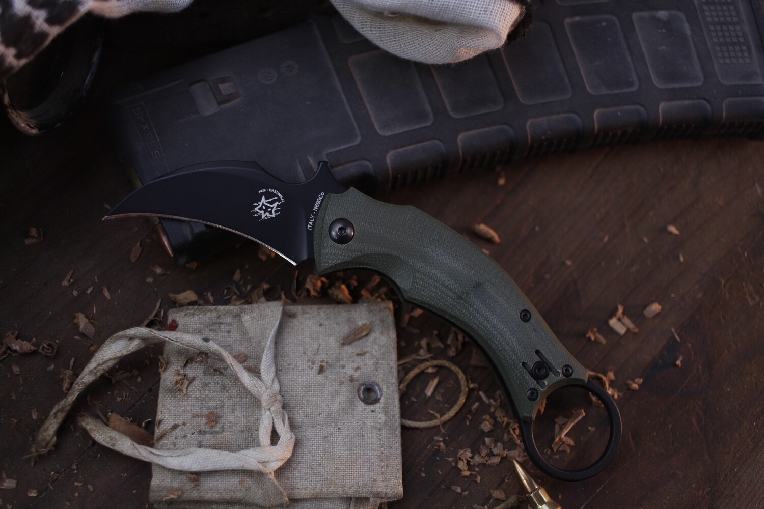 Bastinelli Creations Black Bird 2.3&quot; Linerlock Folding Karambit / OD Green G-10 / Black N690 ( Pre Owned )