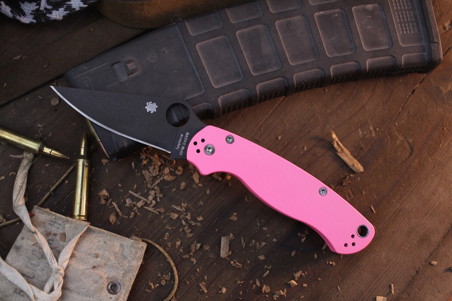 Spyderco NK Custom Paramilitary 2 3.44&quot; Compression Lock Folder / Pink Sherbert G-10 / Cobalt Cerakote S45VN