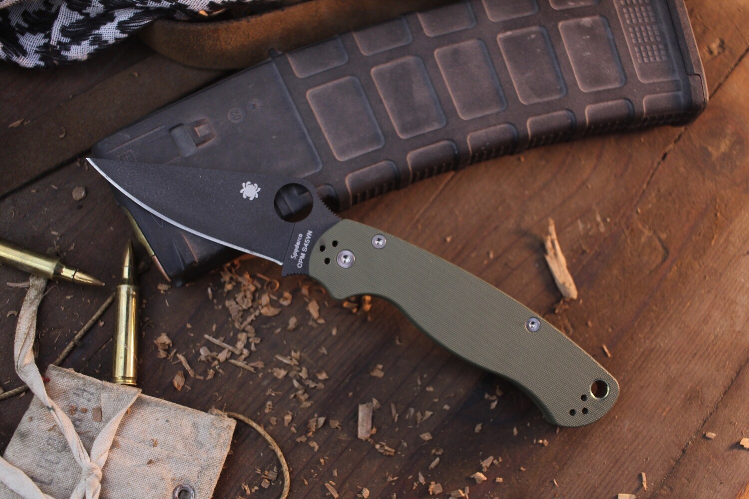 Spyderco NK Custom Paramilitary 2 3.44&quot; Compression Lock Folder / Foliage Green G-10 / Cobalt Cerakote S45VN