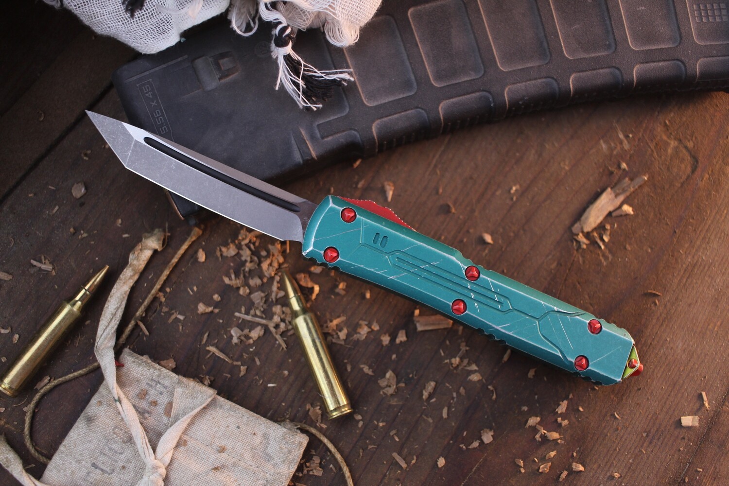 Microtech Ultratech Bounty Hunter 3.35&quot; OTF Auto / Styalized Teal Aluminum / Stonewashed ( Pre Owned )