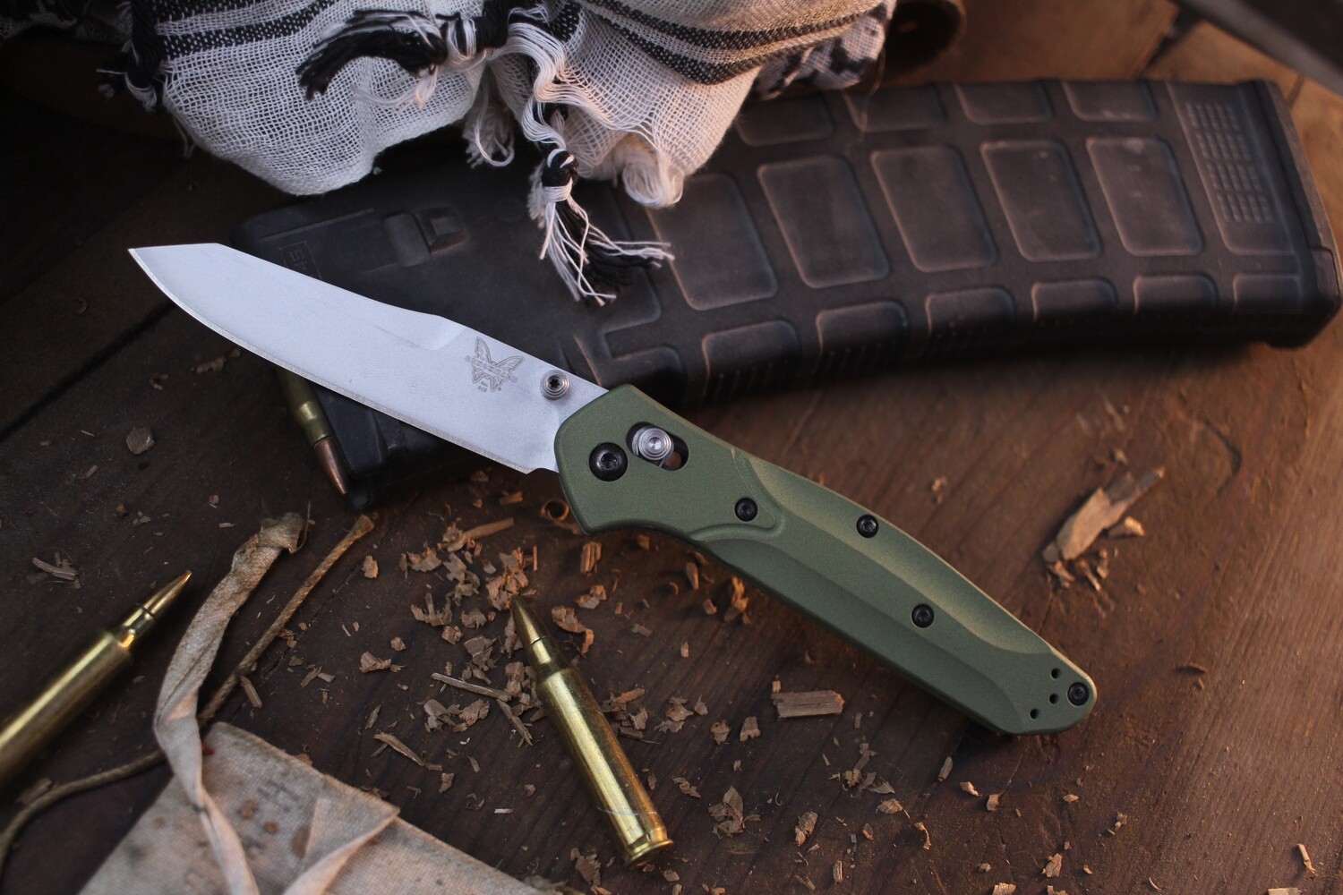 Benchmade Osborne 3.4&quot; AXIS Lock Folder / Crocodile Green Cerakote Aluminum / Silver Cerakote S30V ( Pre Owned )