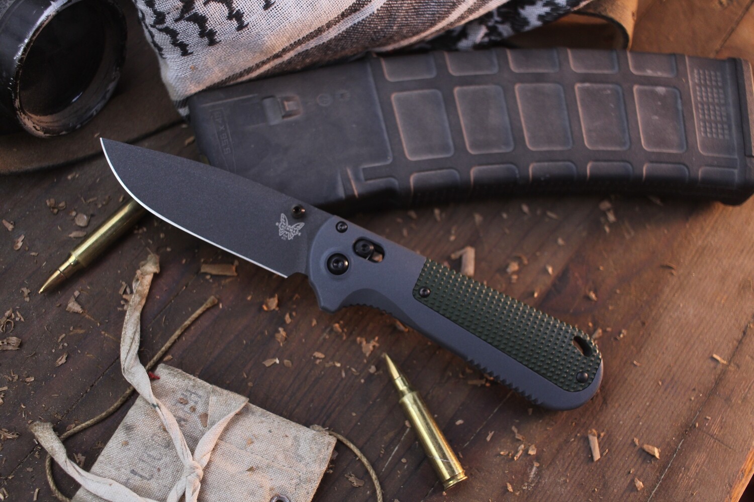 Benchmade Redoubt 3.6&quot; AXIS Lock Folder / Gray &amp; Green Grivory / Cobalt Black CPM-D2 ( Pre Owned )