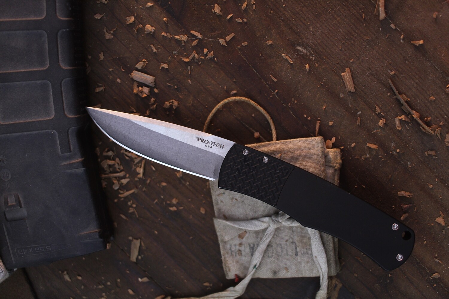 Pro-Tech Magic 2 &quot;Whiskers&quot; 3.75&quot; Auto Folder / Black Aluminum /  Satin 154CM ( Pre Owned )