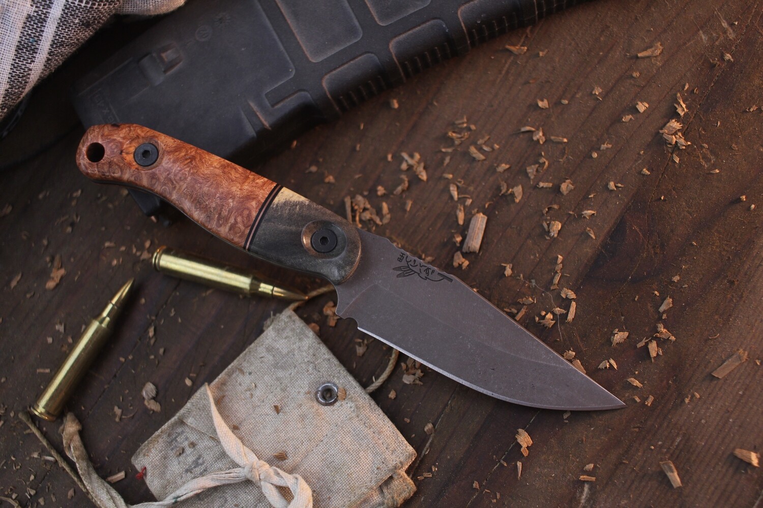 Half Face Blade Featherlight 3.35” Fixed Blade / Buckeye &amp; Afzelia Burl Scales With Copper Spacer / Acid Washed MagnaCut