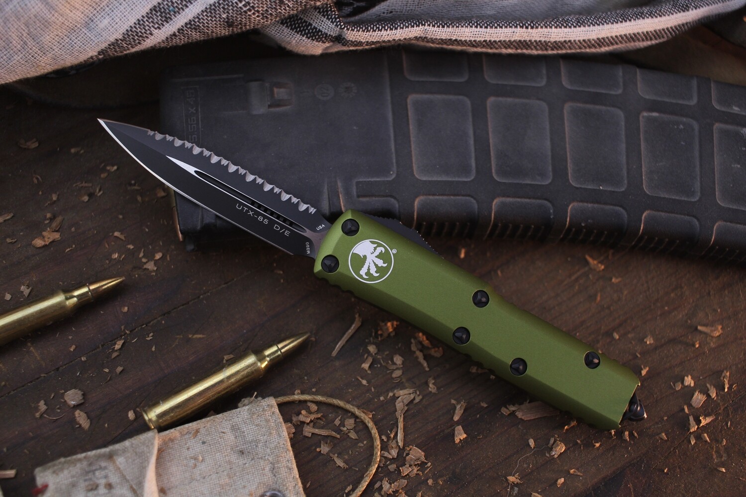 Microtech UTX-85 D/E 3.125&quot; Automatic OTF / OD Green Aluminum / Black Full Serrations