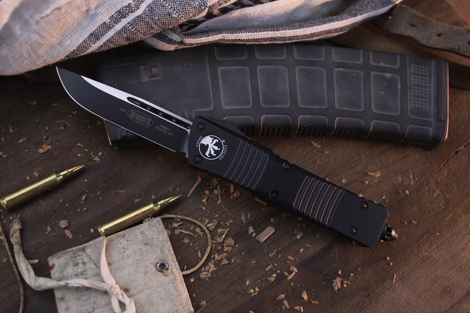 Microtech Combat Troodon Tactical S/E 3.8&quot; OTF Auto/ Black Aluminum / Black