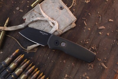 Pro-Tech Limited Edition Runt 5 1.94" AUTO Folder / Bronse Aluminum & Morther Of Pearl Button / Black DLC 20CV ( Pre Owned )