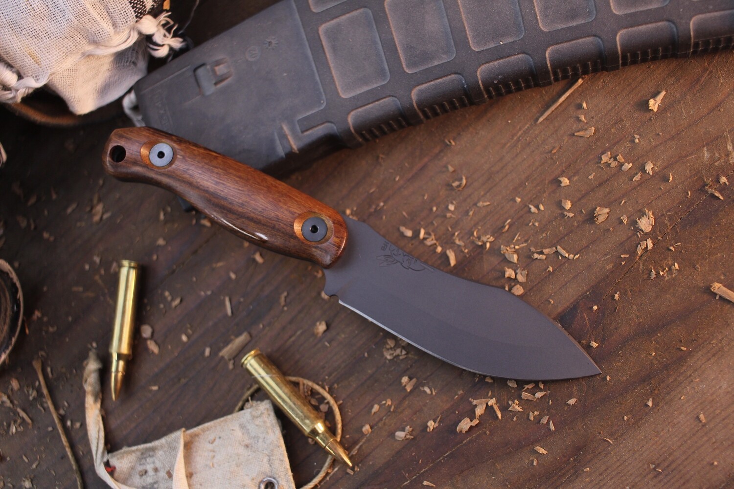 Half Face Blade Skinner Jr. 3.75&quot; Fixed Blade / Desert Ironwood / Grey Cerakote MagnaCut ( Pre Owned )