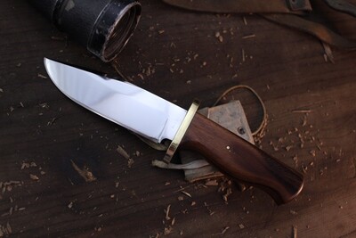 David Reed Scout 5" Bowie / Walnut &amp; Brass Double guard / Polished  D2