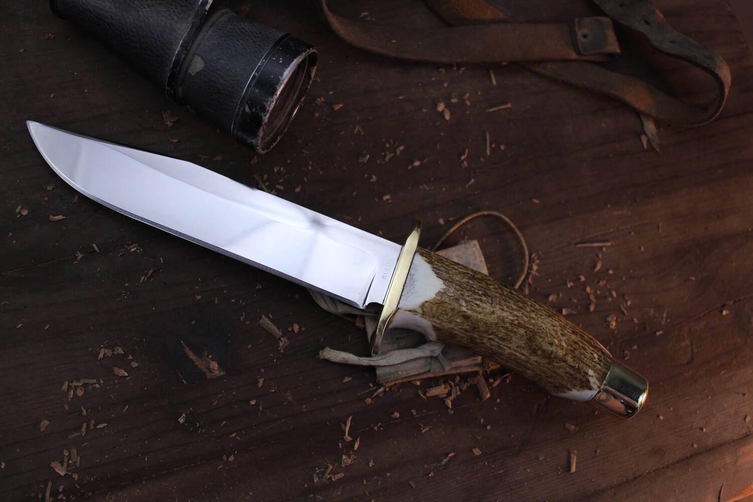 David Reed Groß Jager Messer 7&quot; Fixed Blade / Elk Antler &amp; Brass Double Guard / Satin Clip Point D2
