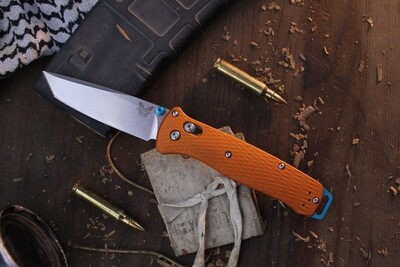 Benchmade Shot Show 2023 Limited Edition Bailout 3.45&quot; AXIS Lock Folder / Orange Aluminum / Satin CPM-3V ( Pre Owned )