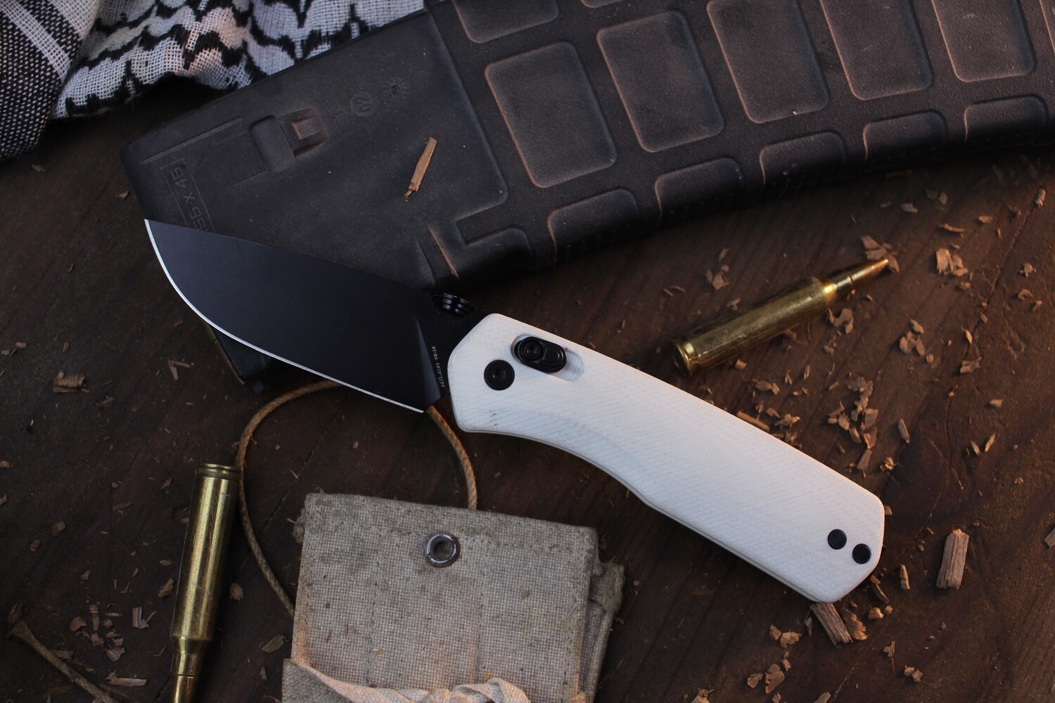 James Brand The Carter 2.8&quot; Folding Knife / White G10 / Black VG-10 ( Pre Owned )