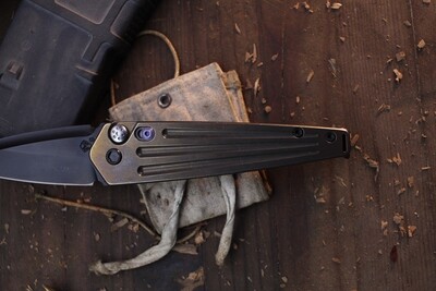 Medford Knife &amp; Tool Nosferatu 3.5" PlungeLock Auto / Bronze Ti &amp; PVD Hardware With Flamed Safety / PVD S35VN ( Pre Owned )