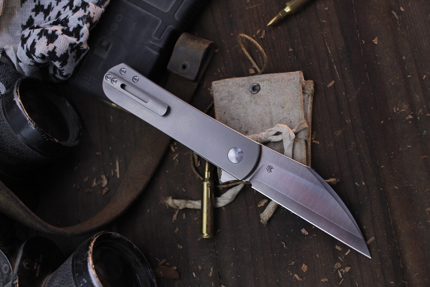 Monterey Bay Slayback 3” Linerlock Flipper / Titanium / San Mai ZDP-189 Core ( Pre Owned )