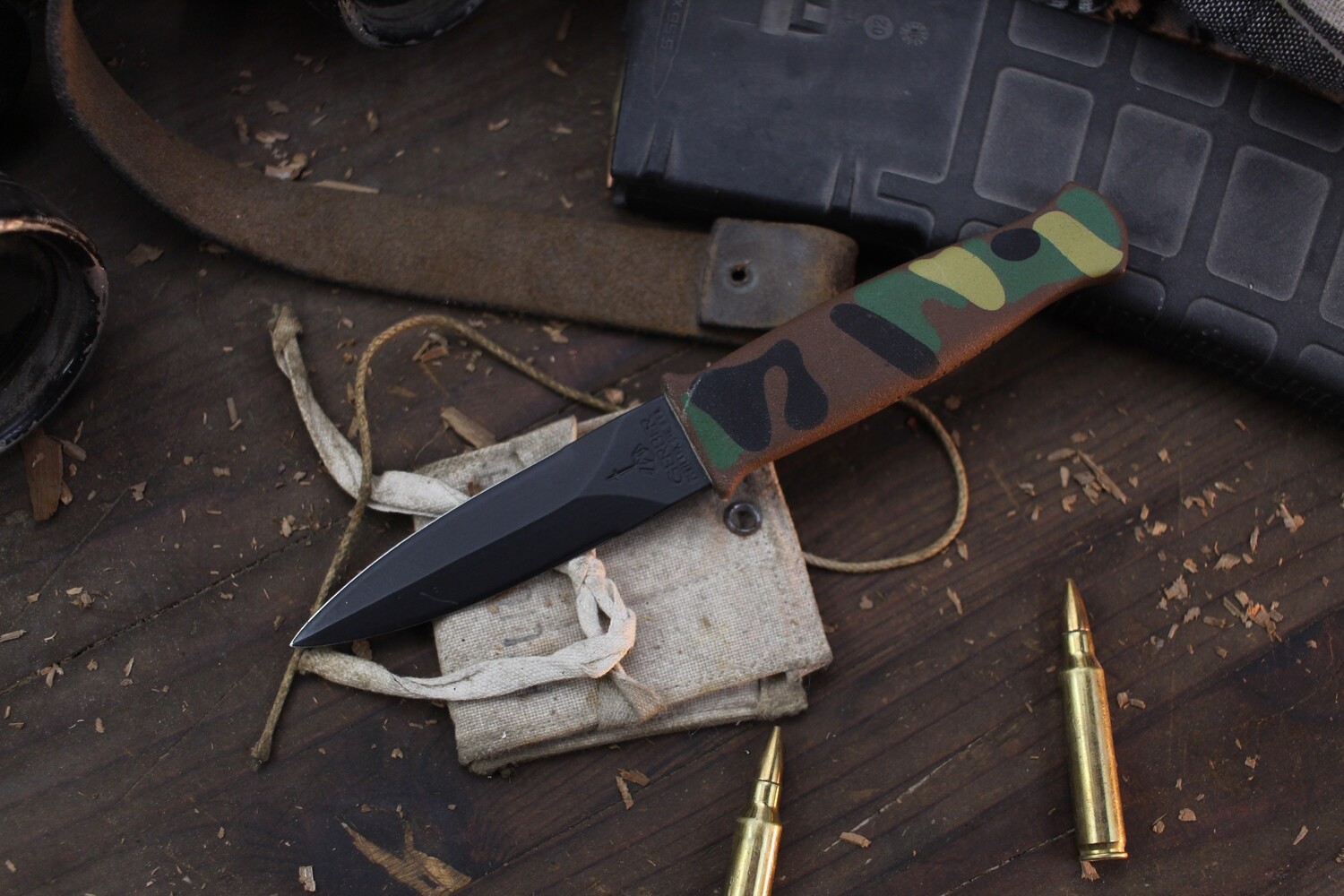 Gerber Vintage R.W. Loveless Guardian Set / Camo Armorhide / Black High Tensile 440C ( Pre Owned )