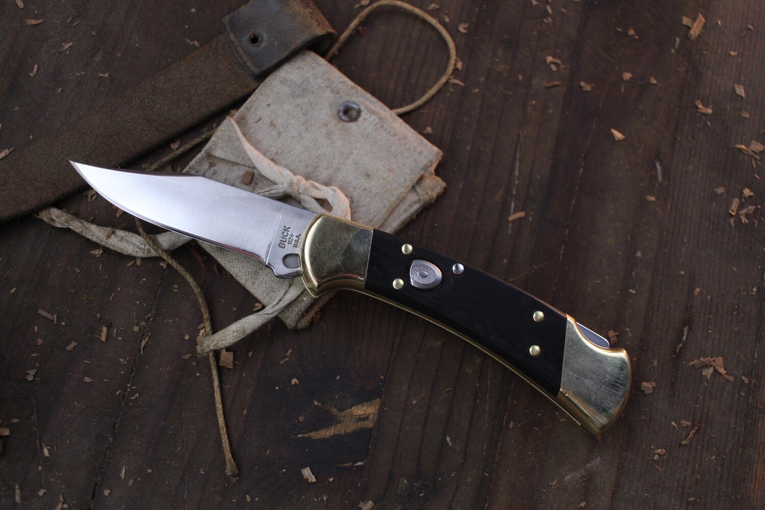 Buck 112 3&quot; Auto Lockback Folder / Ebony Dymondwood / Satin 420HC ( Pre Owned )