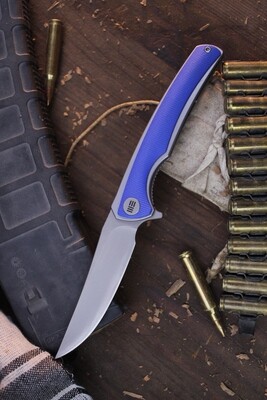We Knife Co 704XB 3.625 Linerlock Flipper / Blue G-10 / Beadblasted D2 ( Pre Owned )