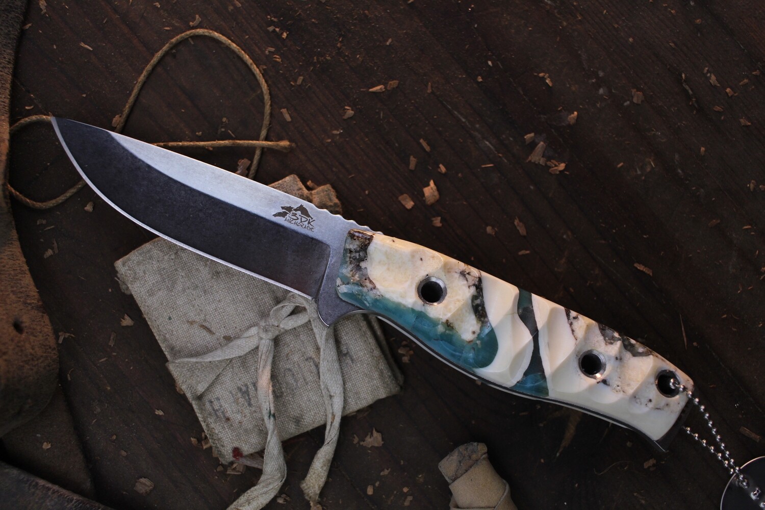 3DK MAK 4&quot; Fixed Drop Point, K110 Blade / Composite Walrus Ivory &amp; Neptune Blue Resin