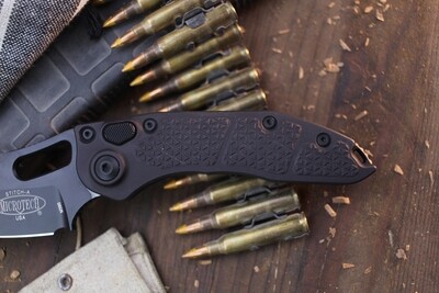 Microtech Stitch 3.75" Button Lock Auto Folder  / Black Textured Aluminum &amp; Black Hardware / Black DLC ( Pre Owned )