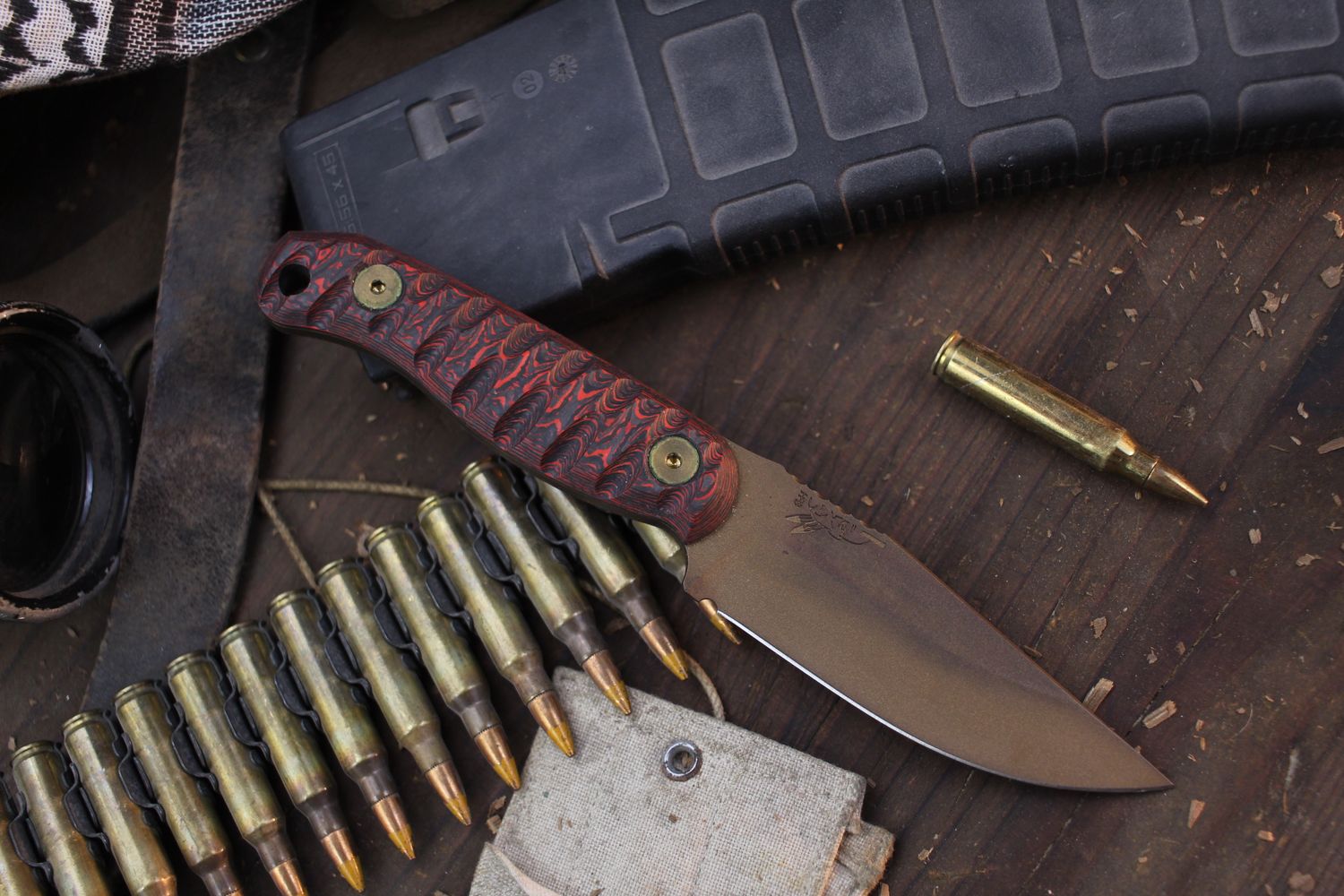 Half Face Blade Featherlight 3.35” Fixed Blade / Lava Flow Carbon Fiber / Bronze Cerakote Magnacut ( Pre Owned )