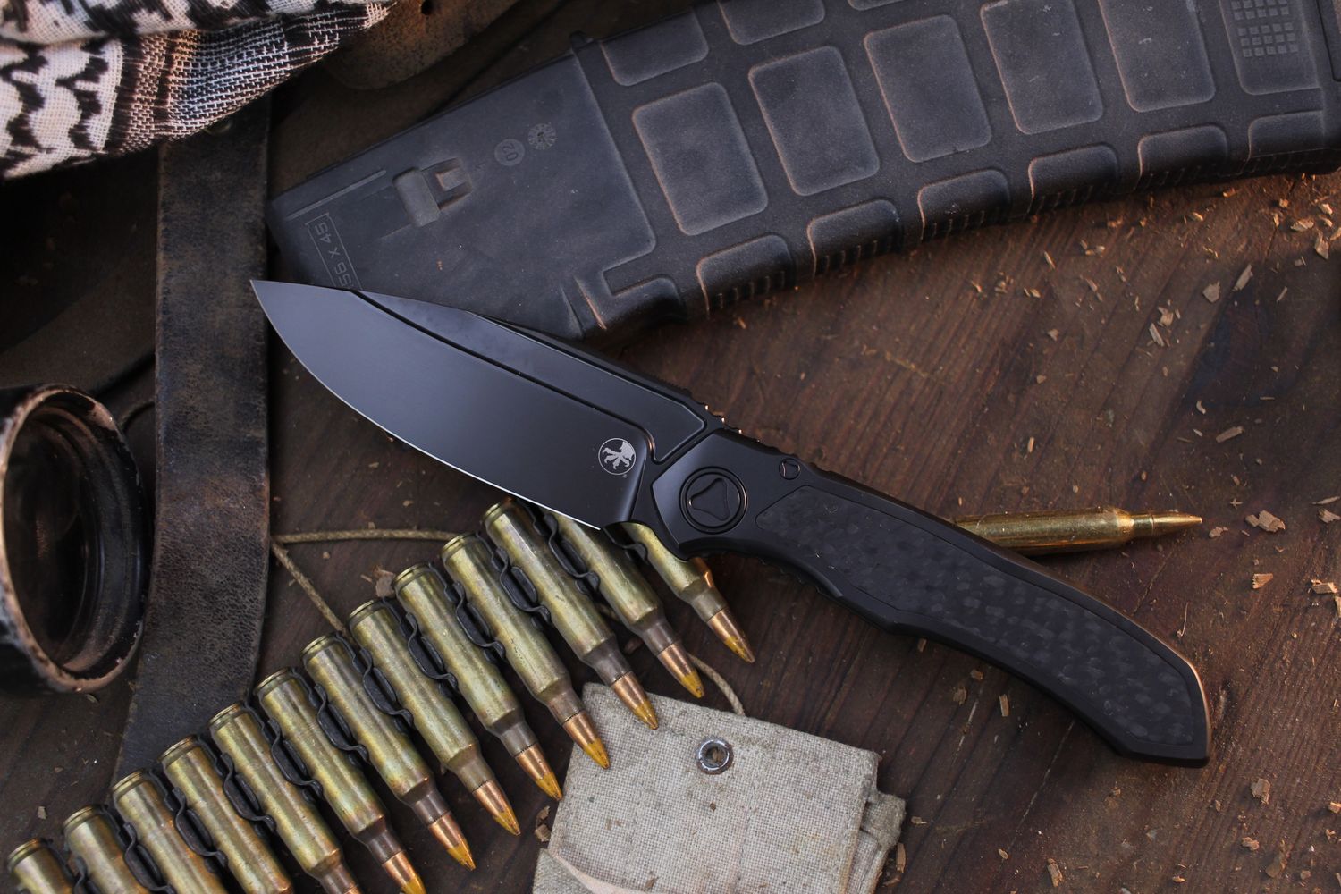 Microtech Anax S/E 3.7&quot; Framelock Folder / Black DLC Titanium &amp; Carbon Fiber Inlay / Black DLC M390MK