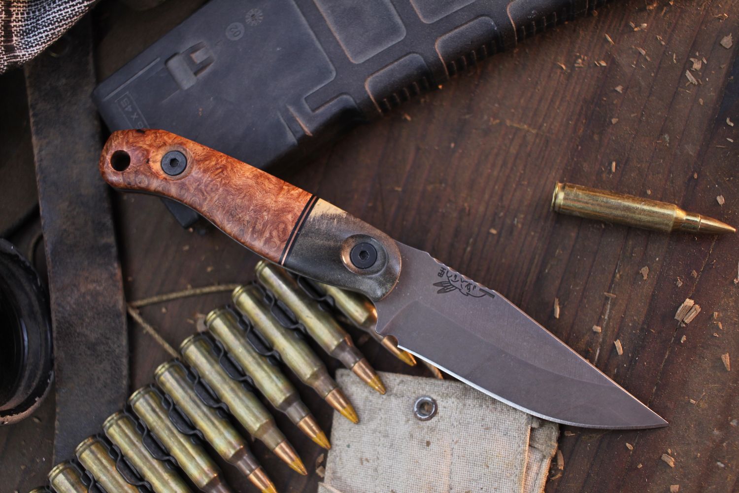 Half Face Blade Featherlight 3.35” Fixed Blade / Buckeye &amp; Dyed Maple / Acid Washed MagnaCut ( Pre Owned )