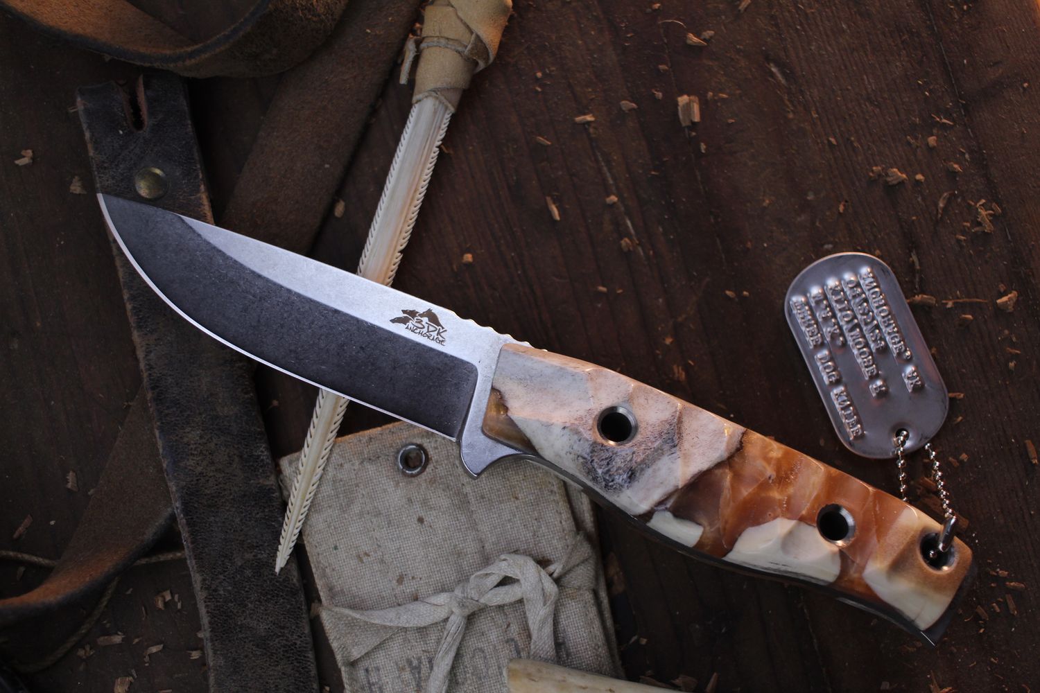 3DK MAK 4&quot; Fixed Drop Point, K110 Blade / Composite Moose Antler &amp; Amber Resin