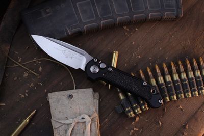 Microtech LUDT Gen III 3.45" AUTO Folder / Black Aluminum &amp; 3M Traction Tape Inserts / Stonewashed M390MK ( Pre Owned )
