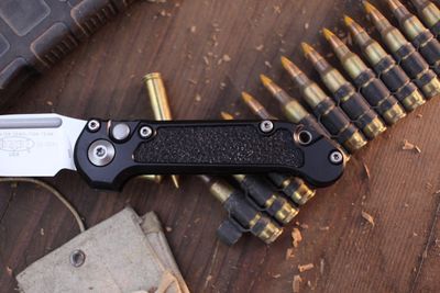 Microtech LUDT Gen III 3.45" AUTO Folder / Black Aluminum &amp; 3M Traction Tape Inserts / Stonewashed M390MK ( Pre Owned )