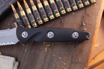 Microtech Socom Alpha S/E 5&quot; Fixed Blade / Black G-10 / Apocalyptic Partial Serrations M390 ( Pre Owned )