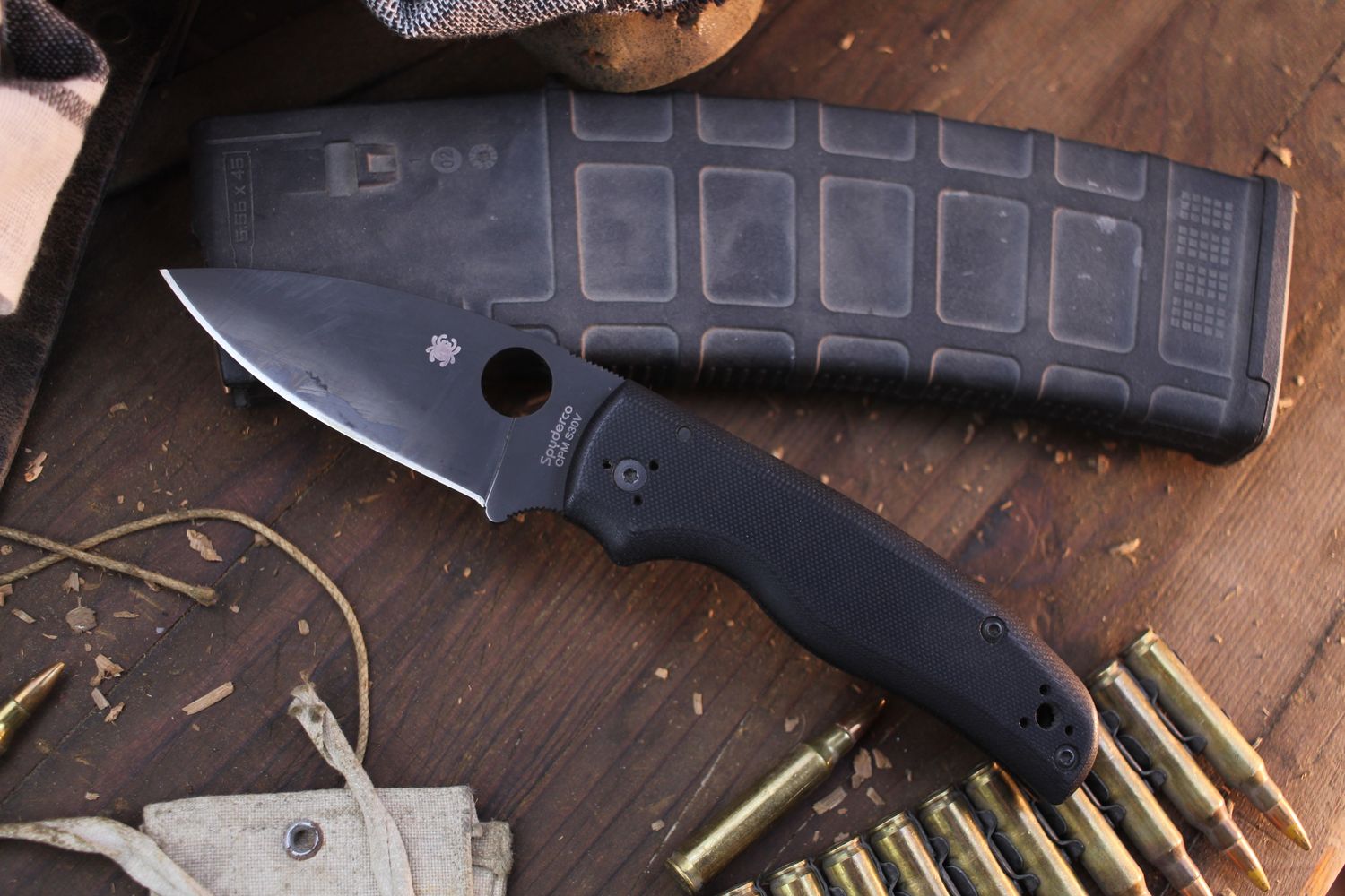 Spyderco Shaman 3.6&quot; Compression Lock Folder / Black G-10 / Black S30V ( Pre Owned )