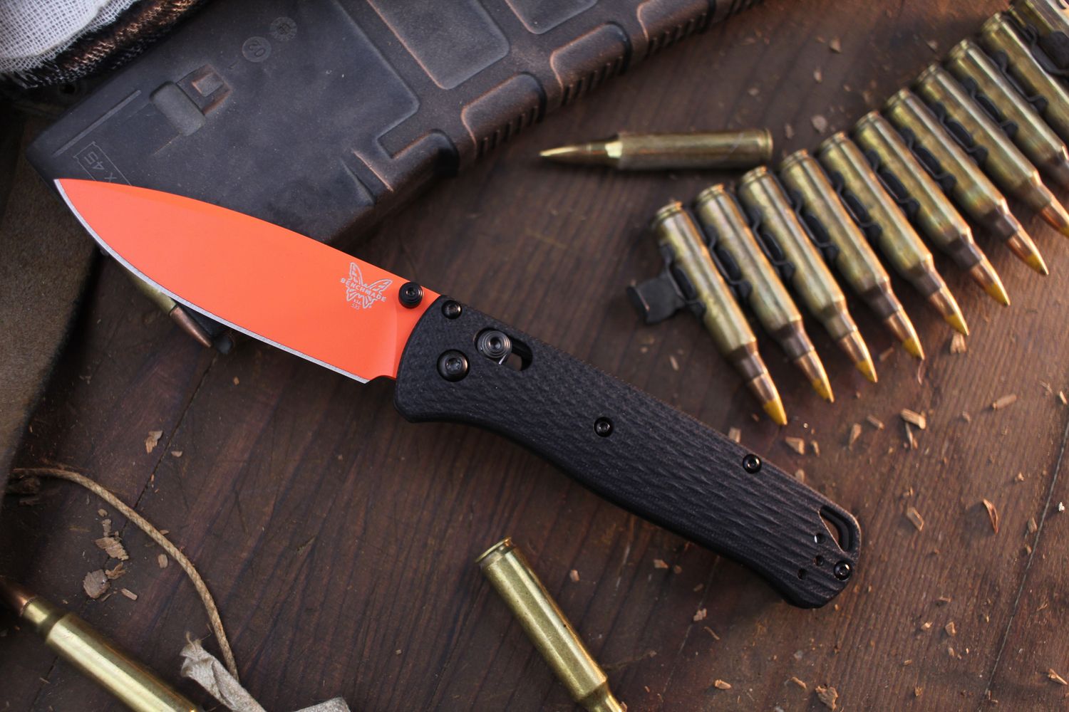 Benchmade Cabelas Exclusive Bugout 3.24&quot; AXIS Lock Folder / Black G-10 / Orange S30V ( Pre Owned