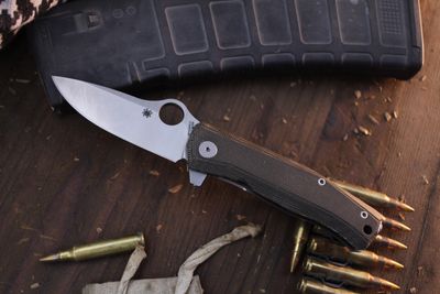 Spyderco SpyMyto Flash Batch 3.32&quot; Framelock Flipper / Green Canvas Micarta &amp; Titanium / Satin M398 ( Pre Owned )