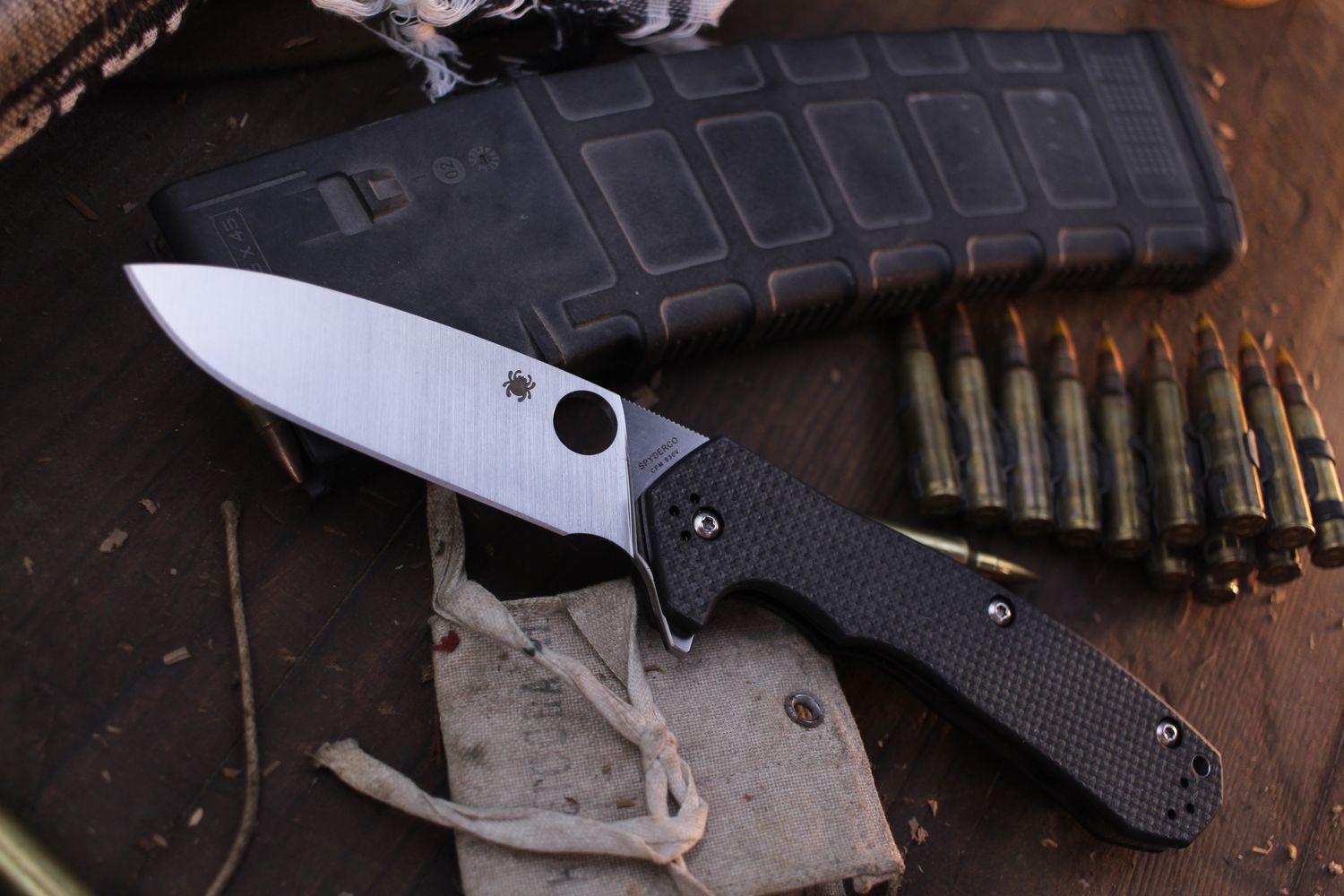 Spyderco Lai Amalgam 3.8&quot; Compression Lock Flipper / Carbon Fiber G-10 / Satin S30V ( Pre Owned )