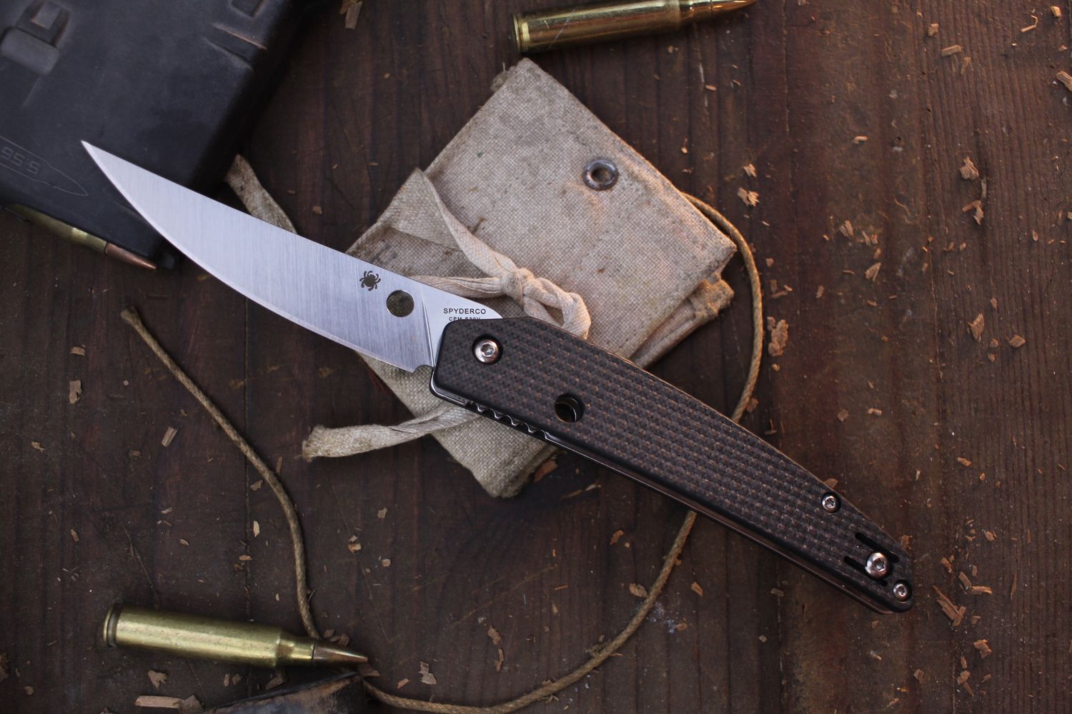 Spyderco Ikuchi 3.26&quot; Compression Lock Flipper / Carbon Fiber / Satin S30V ( Pre Owned )