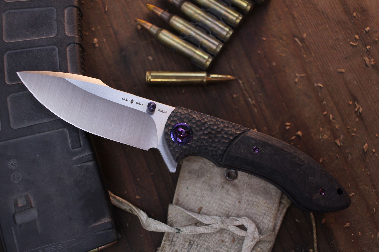 Massdrop X Eric Ochs Orca 3.5&quot; Linerlock Flipper / Carbon Fiber &amp; MokuTi Clip / Satin RWL34 ( Pre Owned )