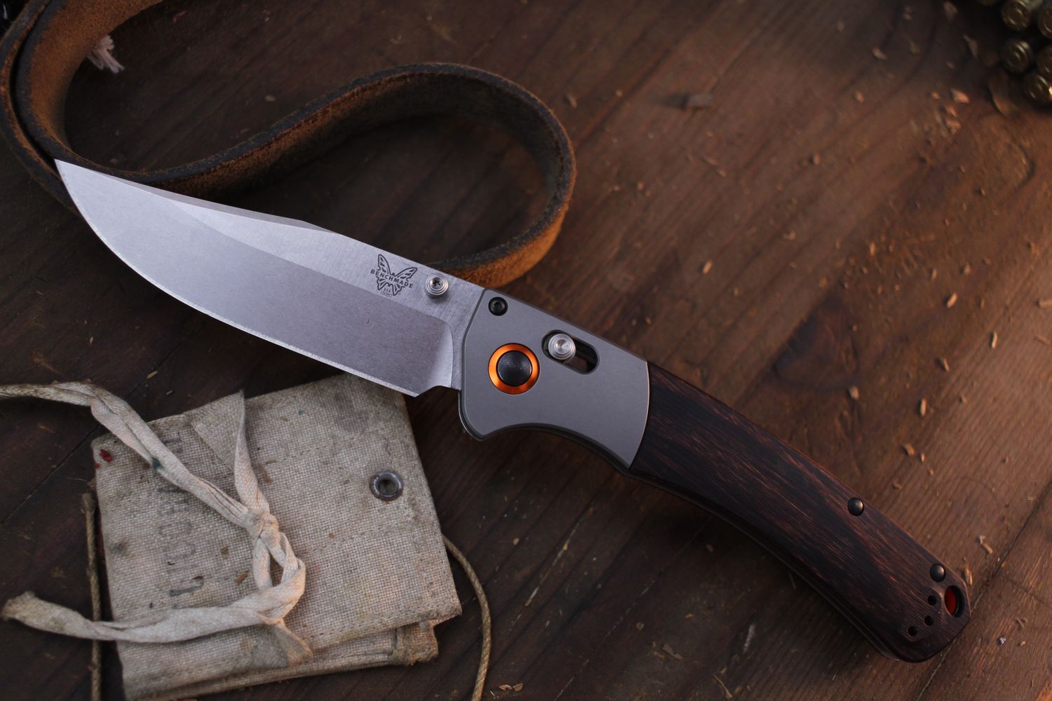 Benchmade Crooked River 4&quot; AXIS Lock Knife / Satin / Dark Wood ( Pre Owned )